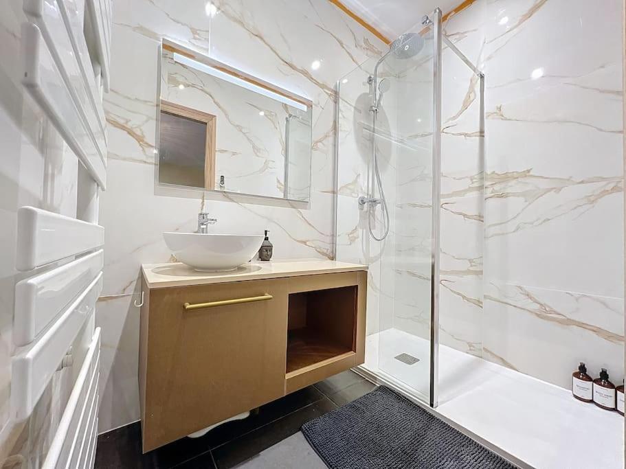 Logement T3 Demeure D'Exception Cenac Bagian luar foto